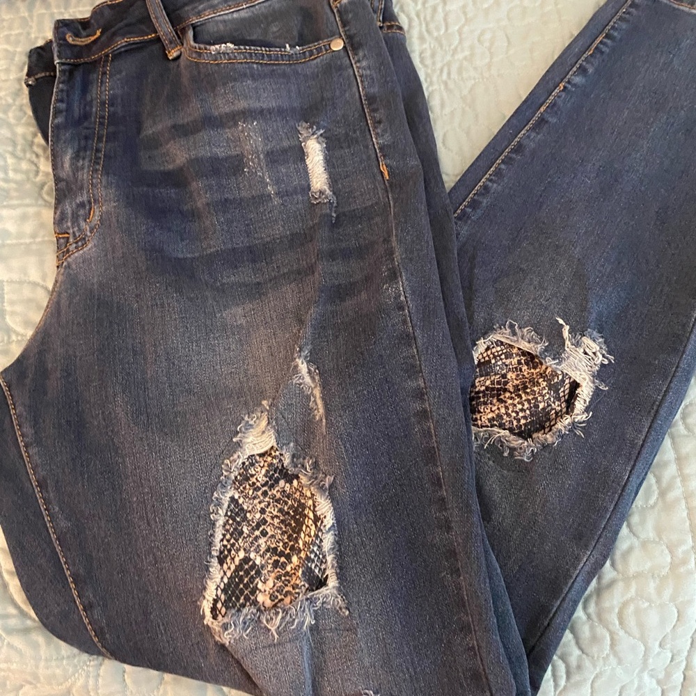 Judy Blue Snakeskin